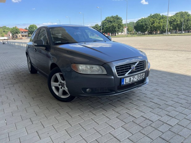 Volvo S80 2.4 D [D5] Kinetic Geartronic 5 Henge...